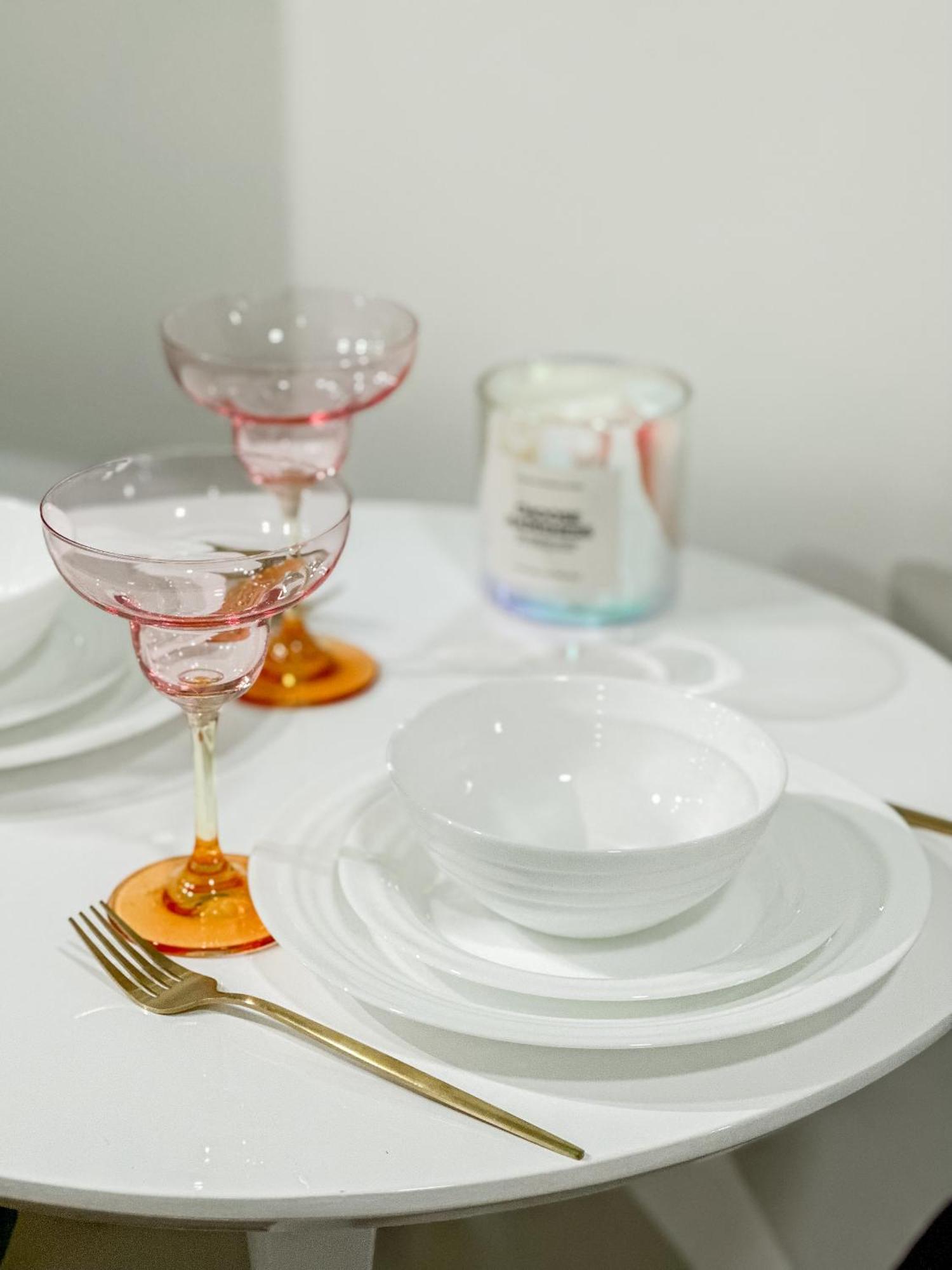Apartamento Stylish In Sm W Free Parking And Pool